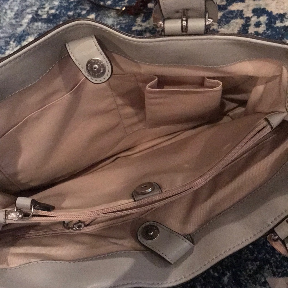 White coach tote - Picture 3 of 5